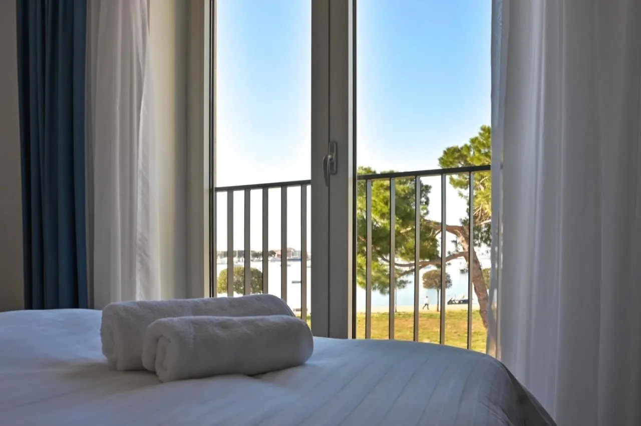 Royal Blue Suite Umag Apartment