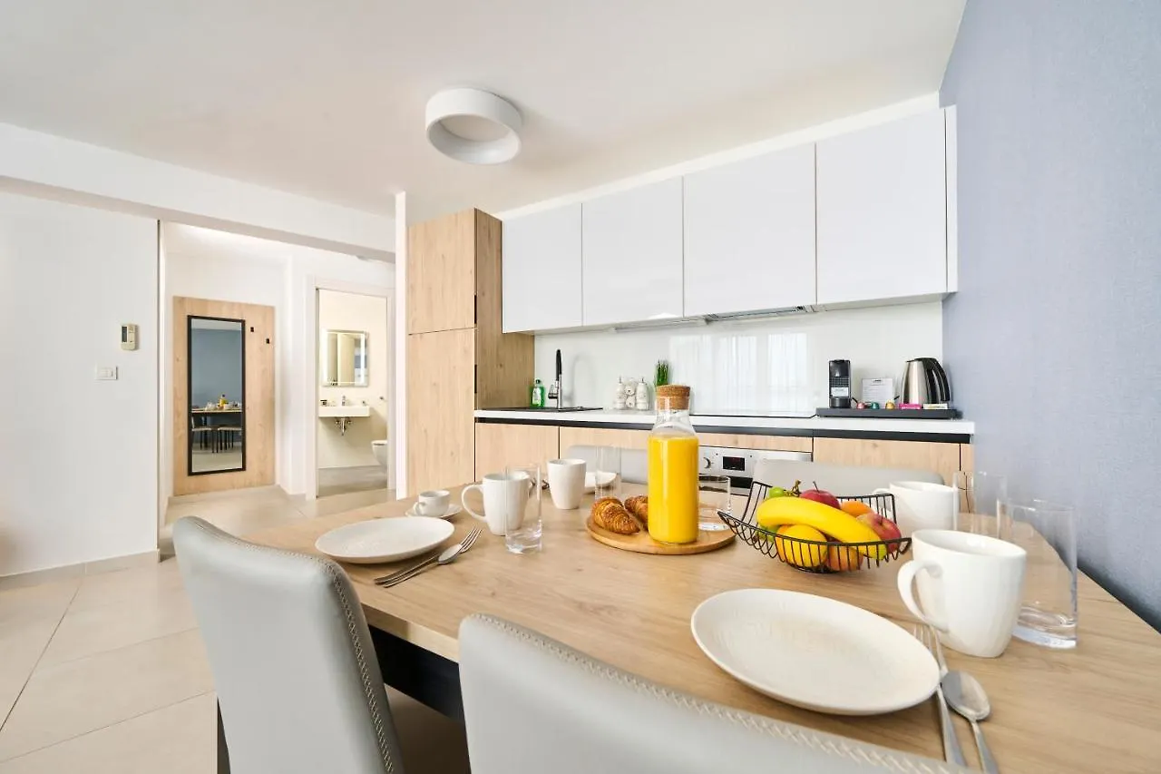 Royal Blue Suite Umag 0*,