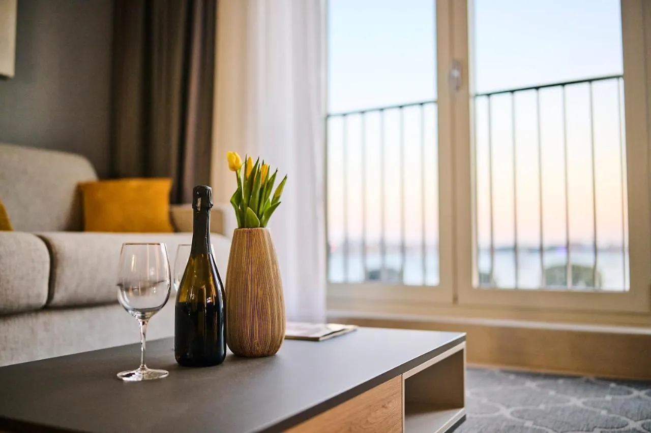 Royal Blue Suite Umag 0*,